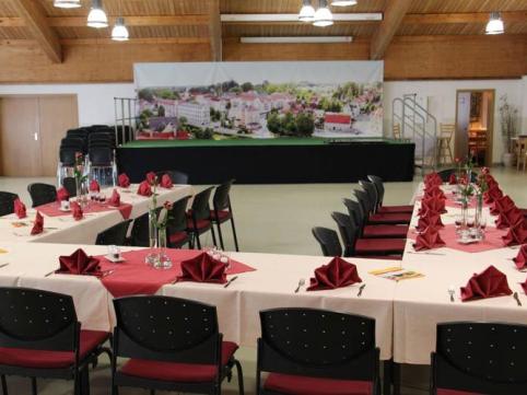 In der Festhalle